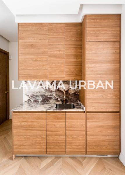 Foto cb676e2f-3ece-48d6-9549-7d0bf6939249. Piso magnifico piso exterior en trafalgar en Almagro Madrid