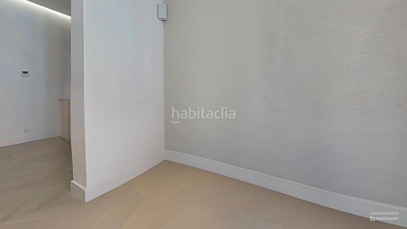Foto decf6bb1-3bf4-43e8-835d-d2ace2e7ac6b. Piso magnifico piso exterior en trafalgar en Almagro Madrid