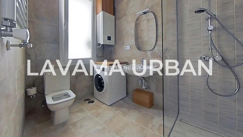 Foto 58d5b9dc-24ea-40e2-b933-6292c93a78cc. Appartement dans calle de antonio toledano 11 dans Fuente del Berro Madrid