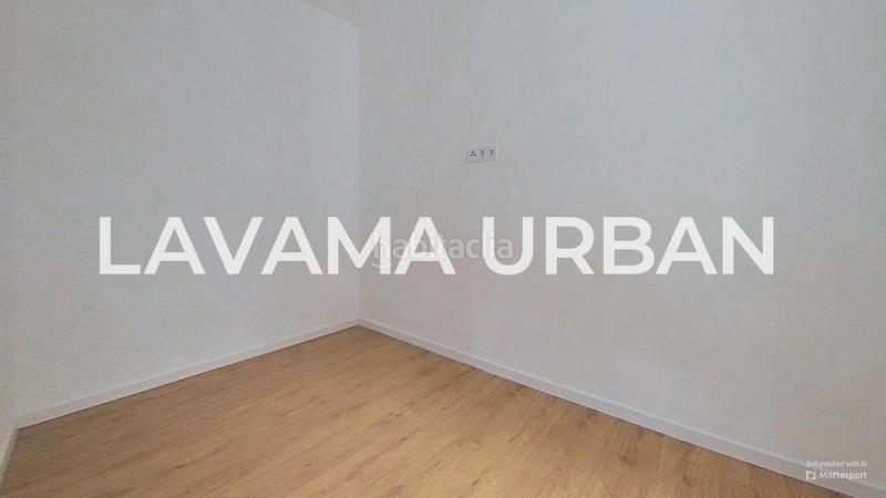 Foto a71d8a0d-137a-464c-acb4-8f7f0107756b. Appartement dans calle de antonio toledano 11 dans Fuente del Berro Madrid