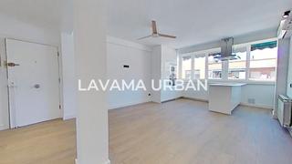 Rent Flat in Calle de gonzalo de berceo 48. Piso recién a estrenar en ciudad lineal