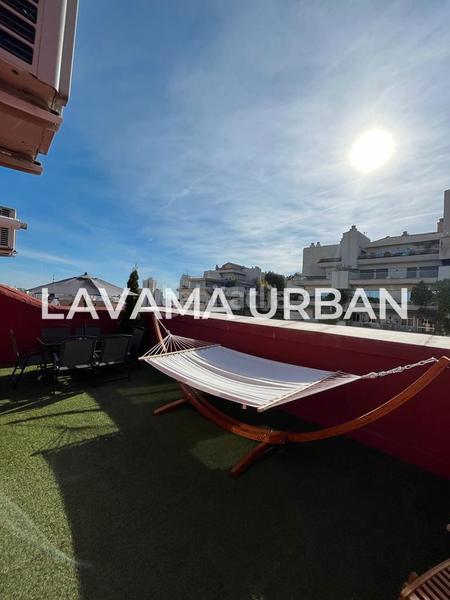 Foto b6ad08cc-4676-44bf-9a5d-e26616a38d5d. Alquiler piso espectacular penthouse en chamberi en Madrid