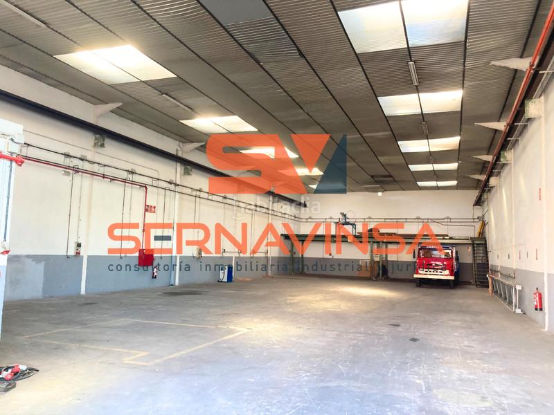 Foto 22fded77-d0f6-4b9d-b48e-ccce2992ede8. Capannone industriale in Palau-solità i Plegamans