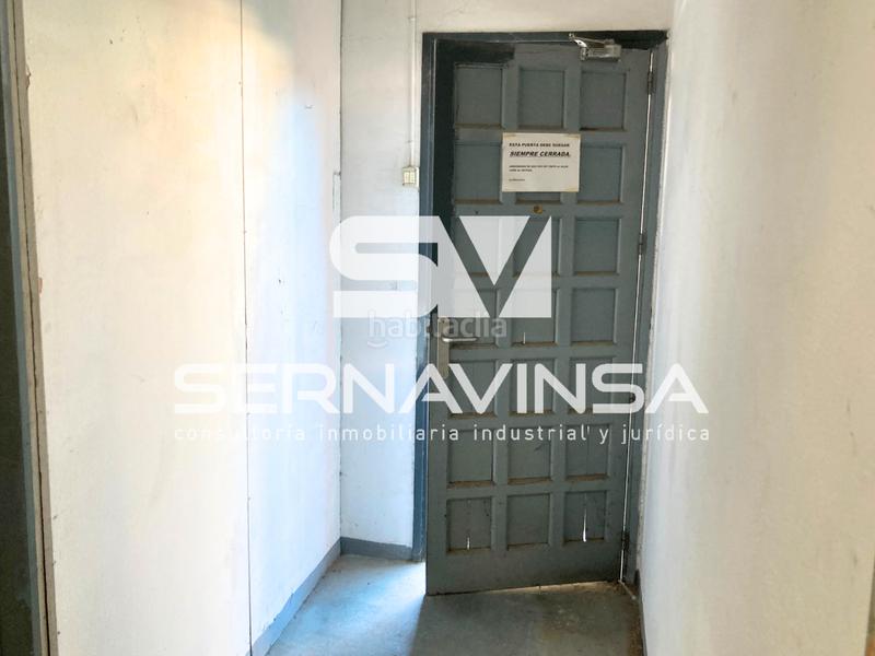 Foto fbf01f4e-701f-4436-beb5-d967cb3a4011. Capannone industriale in Palau-solità i Plegamans