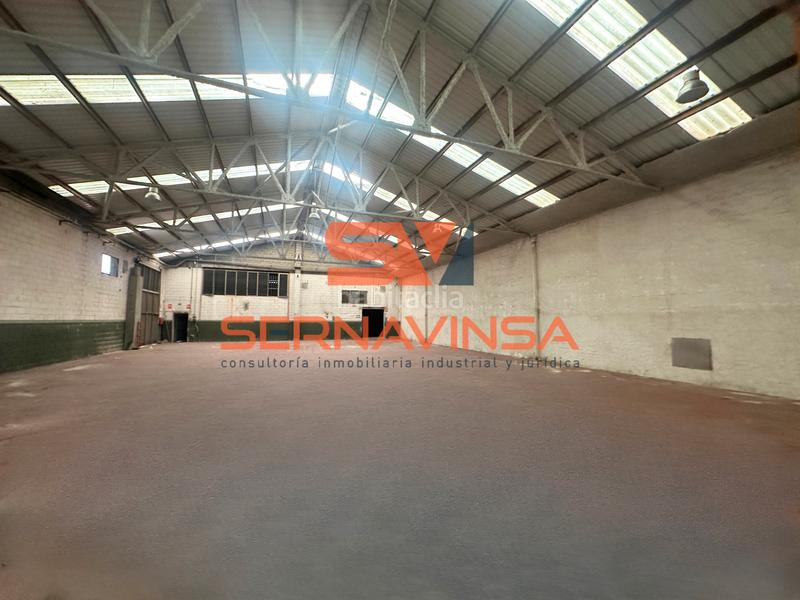 Foto a9e4ce93-cc15-496e-94e5-a9440bd4aac3. Rent industrial building in Sud-Zona Industrial Castellar del Vallès
