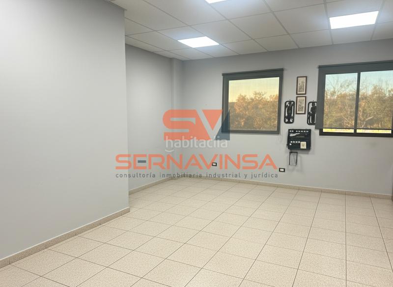 Foto 97333eb0-9205-4307-9fd9-836f9d91c9ee. Alquiler nave industrial cerdanyola alquiler nave industrial de 1.610 m2 en Cerdanyola del Vallès