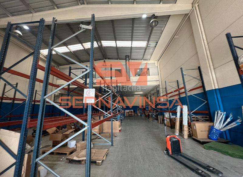 Foto ba0577d7-d3a2-4a56-a06e-e307c1a99c60. Rent industrial building in Zona Industrial Barberà del Vallès
