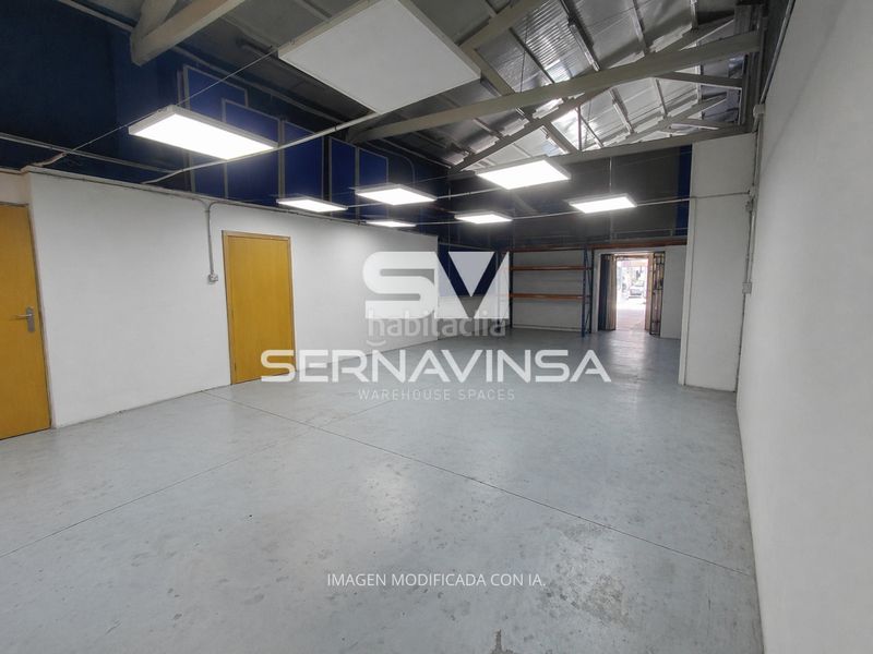 Foto 4d5d03c3-9272-467f-b694-b612c1d1f602. Local comercial a Creu de Barberà Sabadell