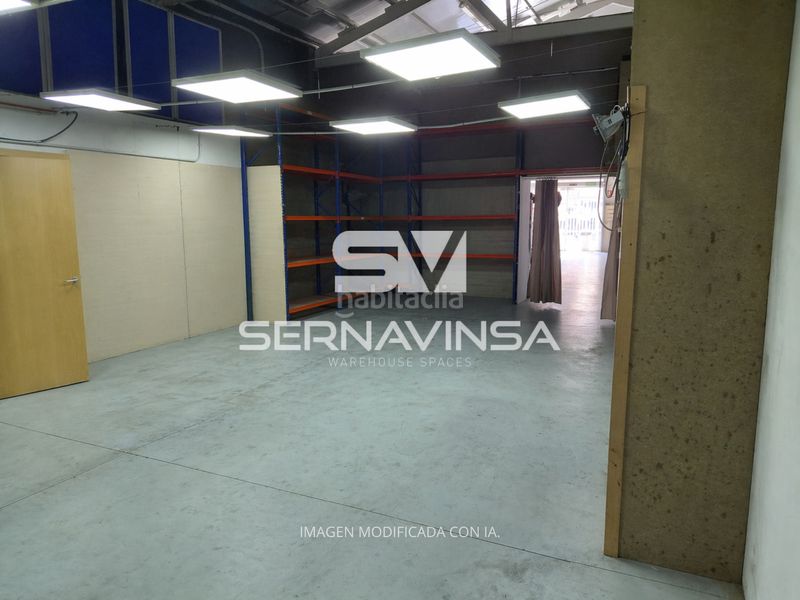 Foto f221bb5c-951c-45e8-8907-1009ff867026. Local comercial a Creu de Barberà Sabadell