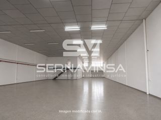 Rent Industrial building in Zona Nord. Rubí alquiler nave industrial  de 780 m2