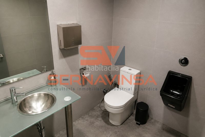 Foto 7b0e5e46-d394-4308-b596-5726481e47b5. Location bâtiment à usage industriel avec chauffage dans Gavà