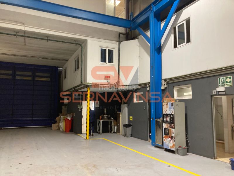 Foto 0ef7e6e8-44e9-4340-83ed-14c22ec58e3c. Location bâtiment à usage industriel dans Can Roqueta Sabadell