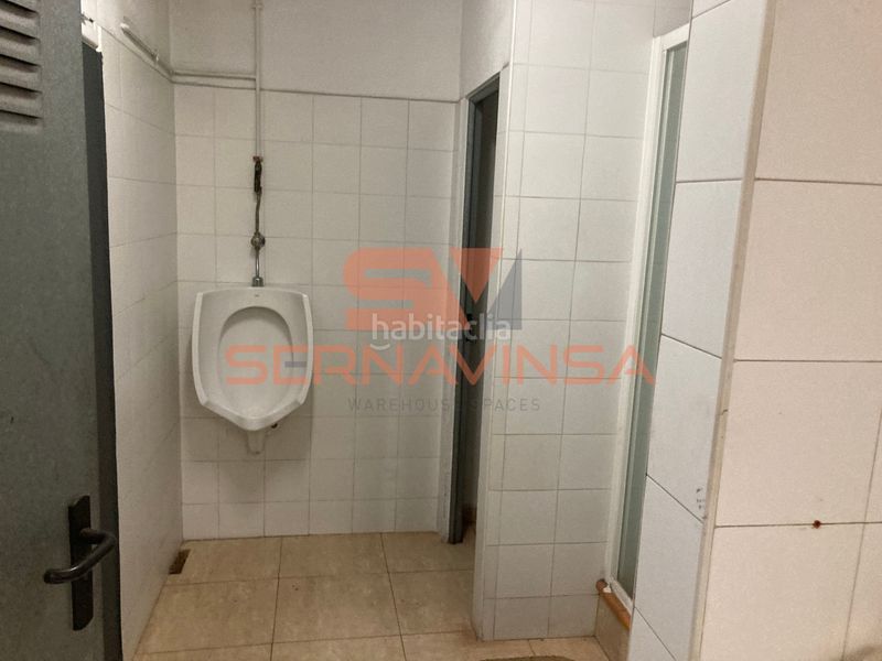 Foto 44ae0d65-4726-4327-a083-18a98dc91a37. Location bâtiment à usage industriel dans Can Roqueta Sabadell