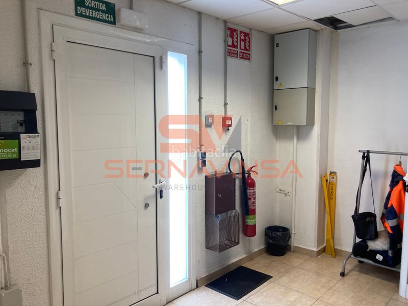 Foto 5f571c85-5634-42b2-a355-b209e4cd7e01. Location bâtiment à usage industriel dans Can Roqueta Sabadell