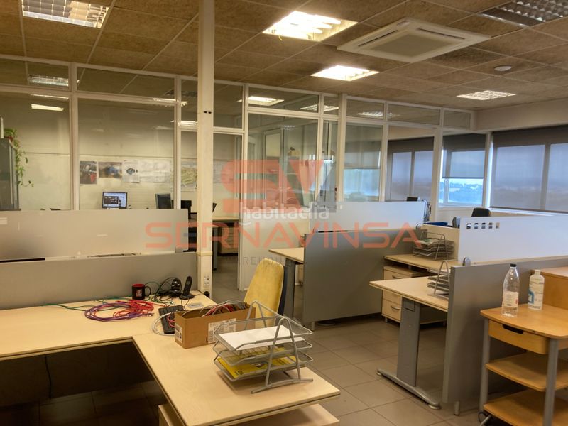 Foto e24b3277-a26a-4399-868d-38cb235018f8. Location bâtiment à usage industriel dans Can Roqueta Sabadell