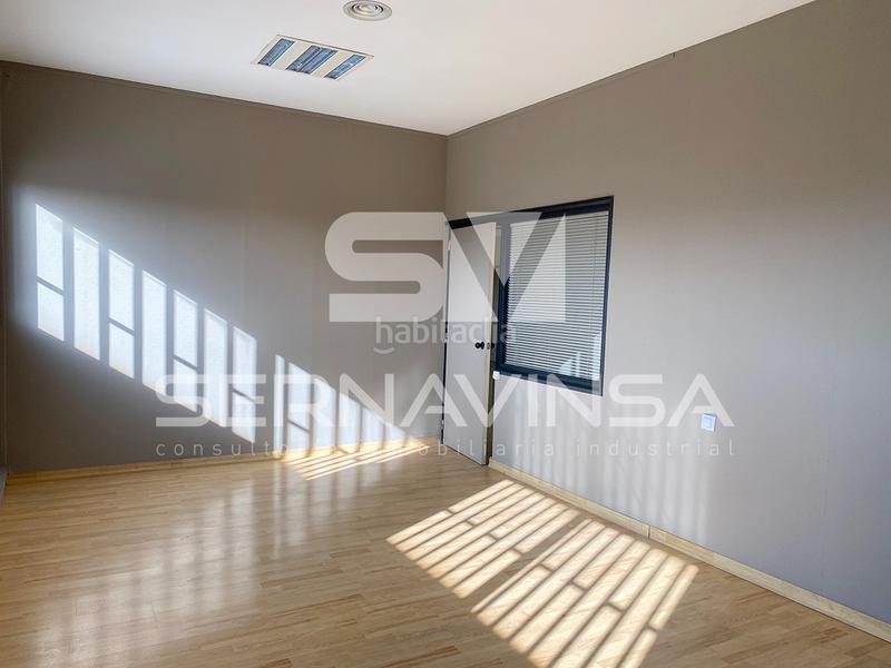 Foto 2fc131cd-1087-40aa-a661-9df8b55dd1cd. Nave industrial p.i. Can Parellada venta nave industrial de 1.228 m² en Terrassa