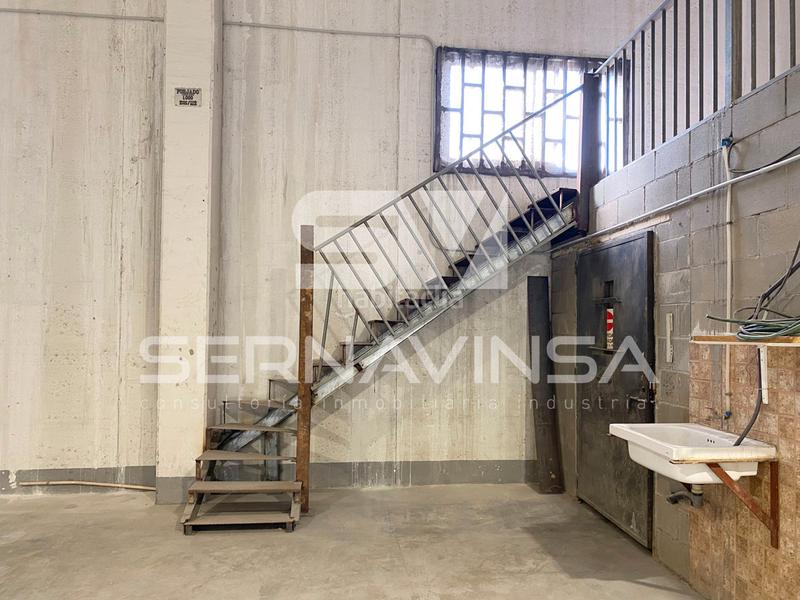 Foto a0619cb0-dd72-4cc2-ae13-7be17d9aed01. Nave industrial p.i. Can Parellada venta nave industrial de 1.228 m² en Terrassa
