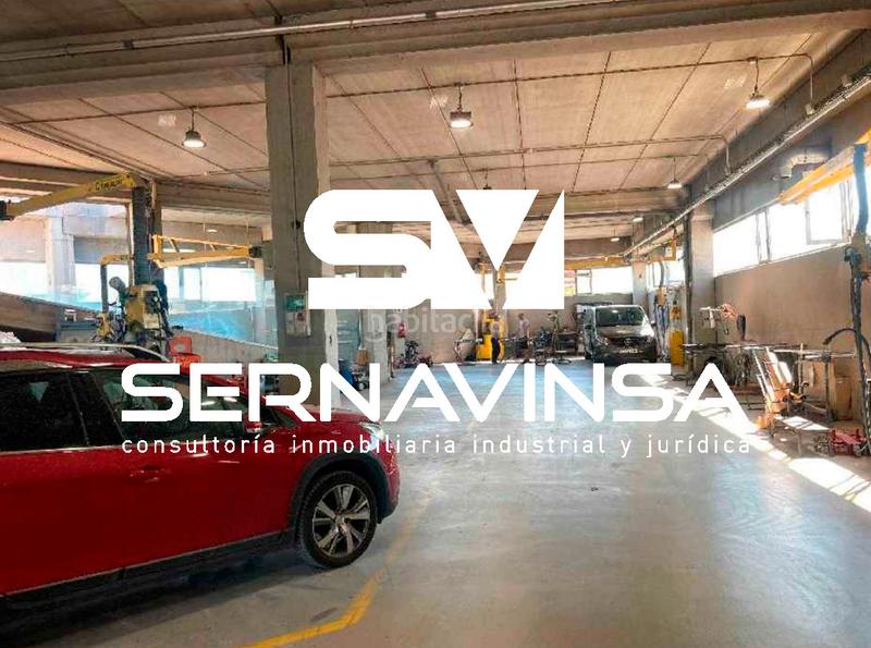 Foto b3a7afae-979f-4d45-8943-c6eee7b9be5e. Capannone industriale in Centre Granollers