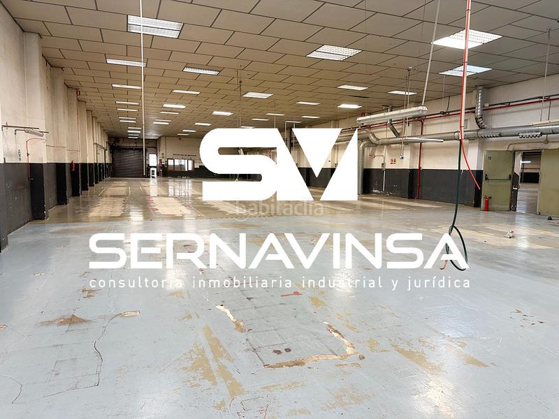 Foto 80a7bf3a-6936-4292-9f52-46bc5d31cba4. Rent industrial building in Gràcia Sabadell