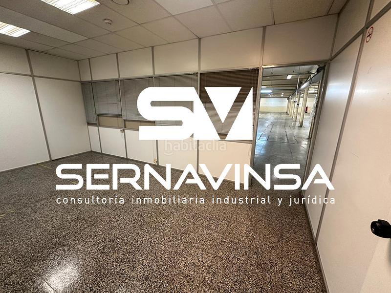 Foto bffe8eeb-9049-4fd6-b6bc-6360cc45d62a. Rent industrial building in Gràcia Sabadell