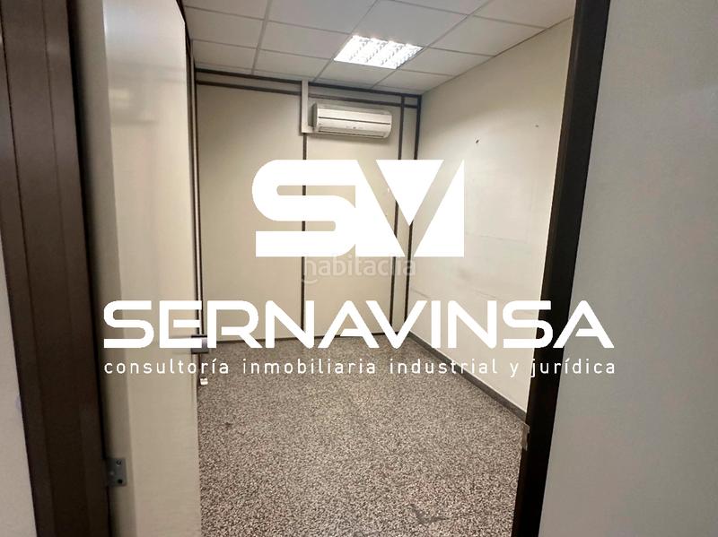 Foto c98bca7a-2999-4798-ac05-cb2e99390cf5. Rent industrial building in Gràcia Sabadell