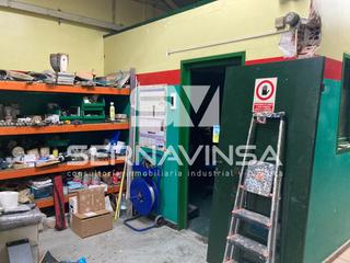 Nau industrial a Gràcia. Sabadell venta nave industrial  de 600 m2