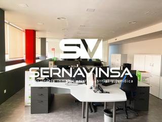 Lloguer Nau industrial a Els Merinals. Nave industrial & oficinas en alquiler de 2.702 m en el p.i. ca