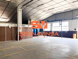 Lloguer Nau industrial a Grcia. Sabadell alquiler nave industrial de 1.900 m2