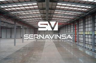 Nau industrial a Zona Industrial. Nave industrial de 338 m² en rentabilidad  del 7%  bruto anual