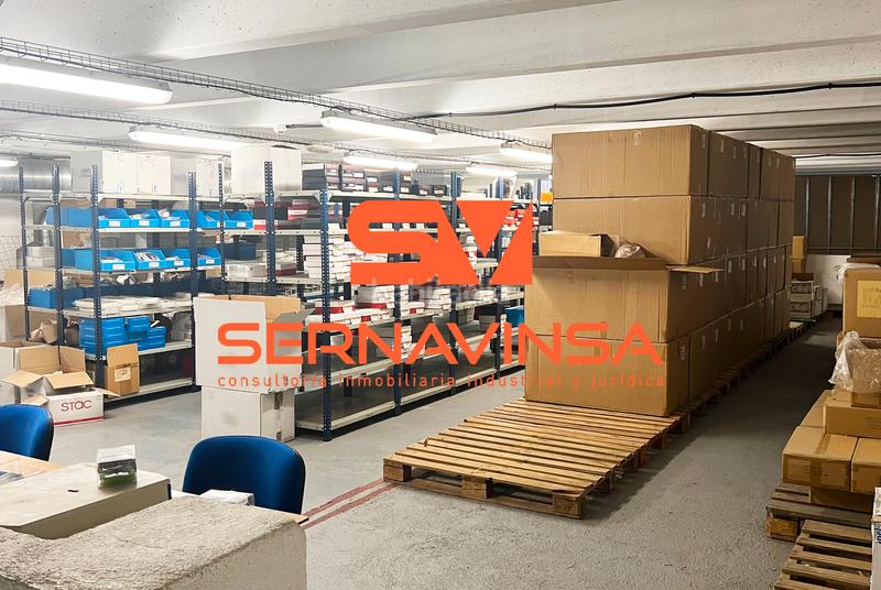 Foto 10a392b0-c4e3-4e95-8f93-df98bae47655. Bâtiment à usage industriel dans Gràcia Sabadell