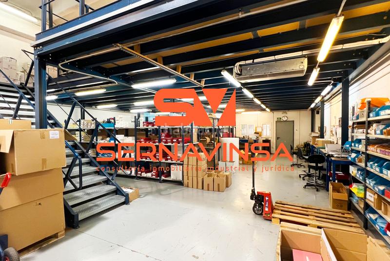 Foto 925bf431-3e19-45af-a49b-ffe9154bc7e5. Bâtiment à usage industriel dans Gràcia Sabadell