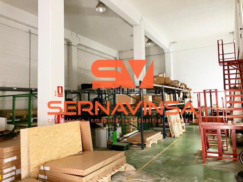 Foto 1ba3bfe2-fa8c-4e15-8495-1b8a3054aac0. Capannone industriale in Can Roses Rubí