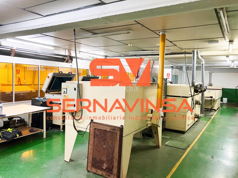 Foto 8a8795f8-772b-420f-afd7-fa19186ad9c4. Capannone industriale in Can Roses Rubí