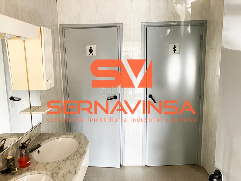 Foto d35c0ad8-ae2f-4069-adf4-552a456412ee. Capannone industriale in Can Roses Rubí