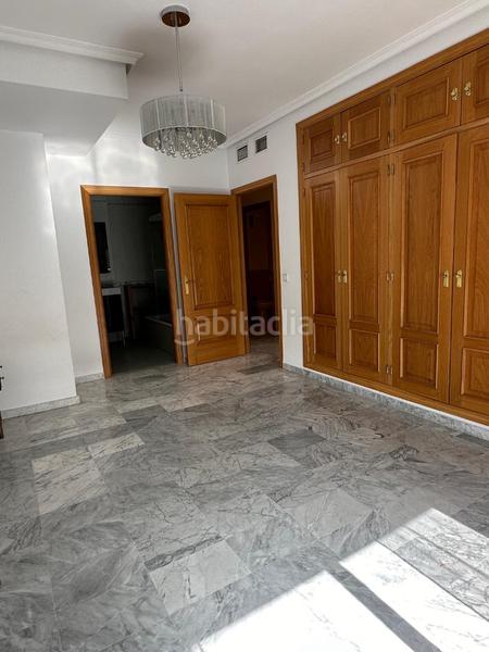 Foto 013abd75-d89d-49e5-bcc9-24f75961974c. Ático ¡exclusivo ático dúplex con garaje en ubicación privilegiada! en Badajoz