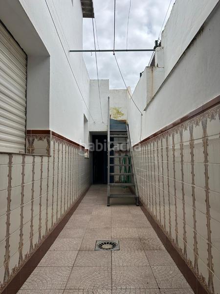 Foto 79799c95-afcf-403f-9f1a-92ed8a86c301. Casa adossada amb xemeneia aparcament a Golf Guadiana Badajoz