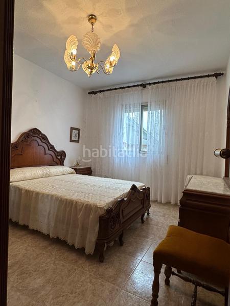 Foto a0aabd8b-0575-43f3-8489-c34cee0cd7f5. Casa adossada amb xemeneia aparcament a Golf Guadiana Badajoz