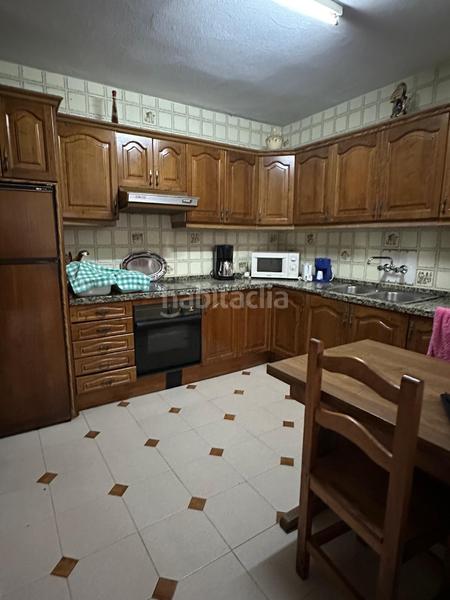 Foto b3909b21-f708-4816-b74e-bae7fdd4d270. Casa adossada amb xemeneia aparcament a Golf Guadiana Badajoz