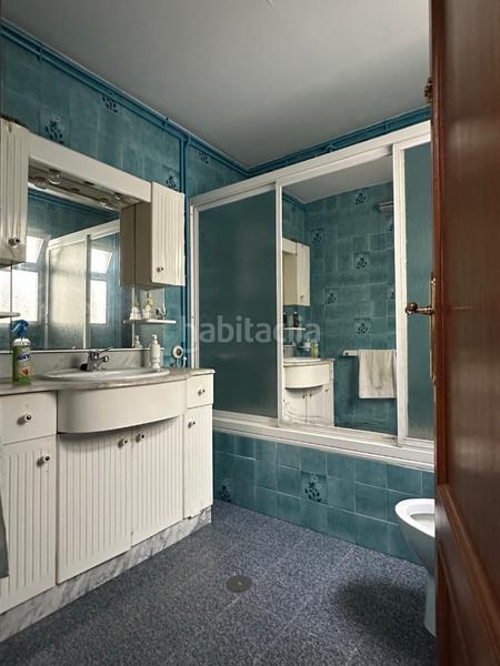 Foto ec3883b4-cff2-4f9d-9539-6851ad7dea73. Casa adossada amb xemeneia aparcament a Golf Guadiana Badajoz