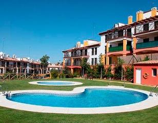 Apartament a Costa Esuri. Vivienda en urbanización privada en la costa de ayamonte con pis