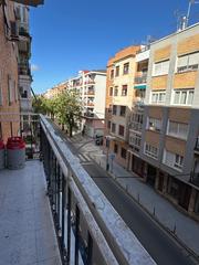 Pis en La Estacin. Piso con balcn en san fernando