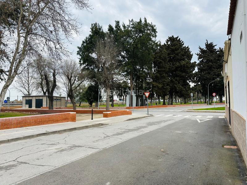 Foto c9a8ca56-ca16-4cec-9ec4-e0e28e38bbaf. Casa  junto a local en venta. villafranco del guadiana en Badajoz