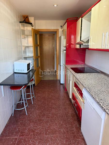 Foto 5715d8a8-cd11-4627-846f-3de045551e48. Apartament amb aparcament piscina a La Estación Badajoz