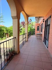 Affitto Appartamento in Las Vaguadas. Piso en alquiler en las vaguadas con jardín y piscina