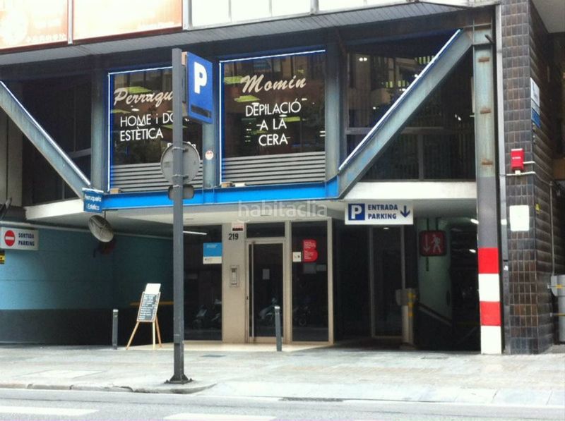 Foto 754e12cf-0f8f-4283-814a-c6d31b2311af. Rent car parking in carrer de mallorca 219 in L´Antiga Esquerra de l´Eixample Barcelona