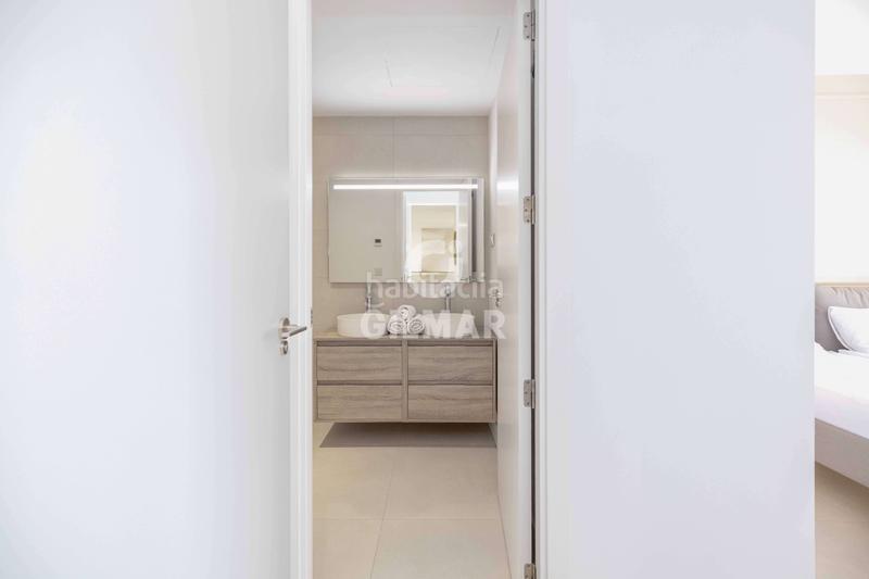 Foto 63db2c75-a334-47e5-8282-76a422410680. Appartamento con riscaldamento parcheggio piscina in Fuengirola
