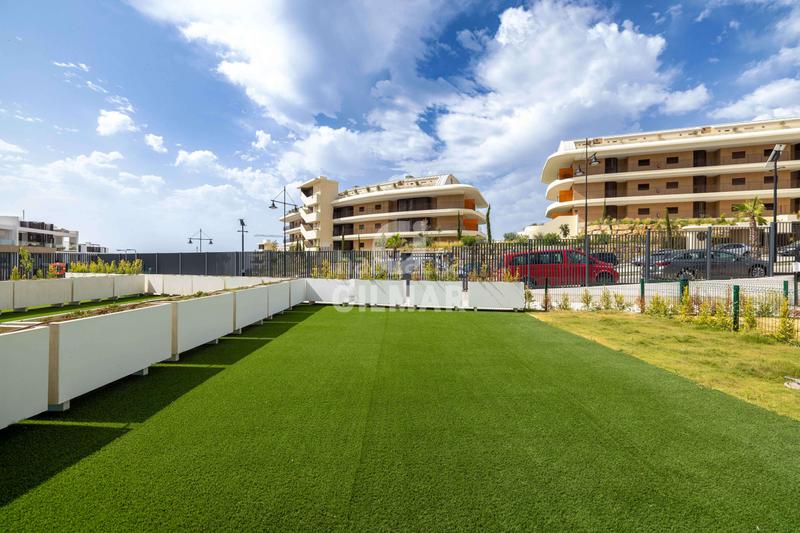 Foto 8c930aa3-75ca-4cf6-8e12-1d5a014c4381. Appartamento con riscaldamento parcheggio piscina in Fuengirola
