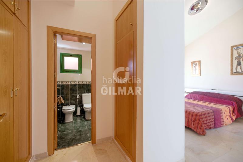 Foto 30027b93-01e7-4393-bc89-ce992b1480b0. Duplex con riscaldamento parcheggio piscina in Torreblanca del Sol Fuengirola