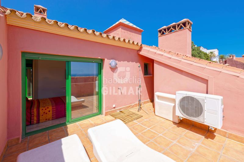 Foto b16ff037-89a0-4d6b-926f-8f5a0c412eea. Duplex con riscaldamento parcheggio piscina in Torreblanca del Sol Fuengirola