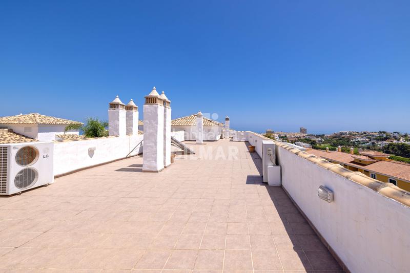 Foto 4b048ebe-e802-4467-9ae6-7a69bd3d899b. Àtic amb calefacció aparcament piscina a Cortijo Torrequebrada Benalmádena